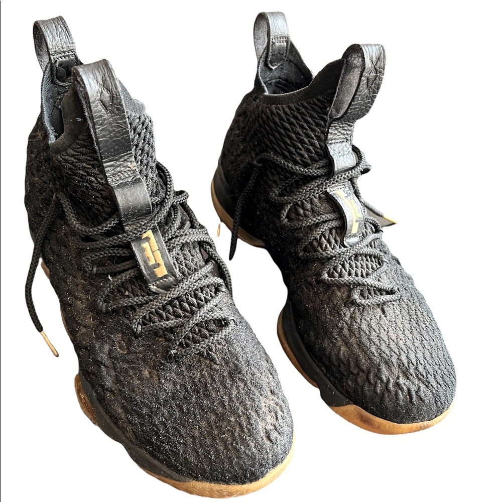 Lebron 15 “Metallic Gold”